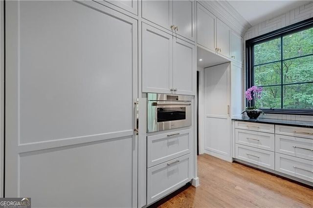 510 Londonberry Road, Atlanta, GA 30327
