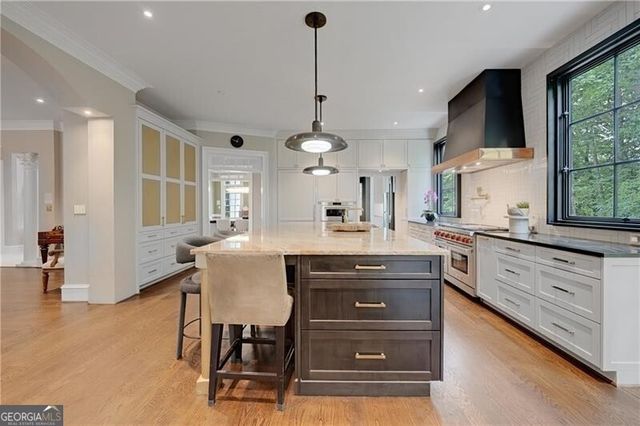 510 Londonberry Road, Atlanta, GA 30327