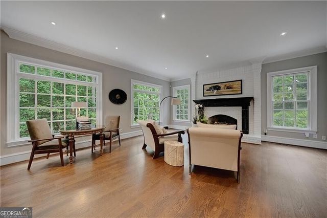 510 Londonberry Road, Atlanta, GA 30327