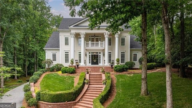 510 Londonberry Road, Atlanta, GA 30327