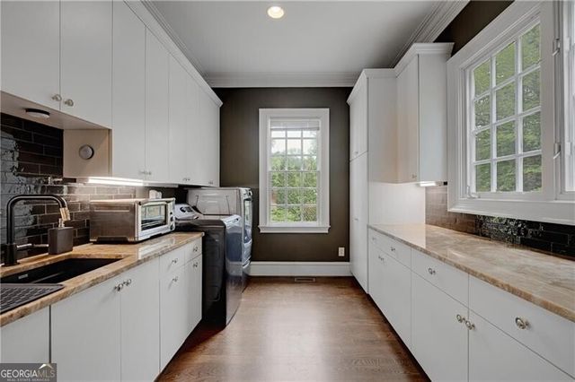 510 Londonberry Road, Atlanta, GA 30327