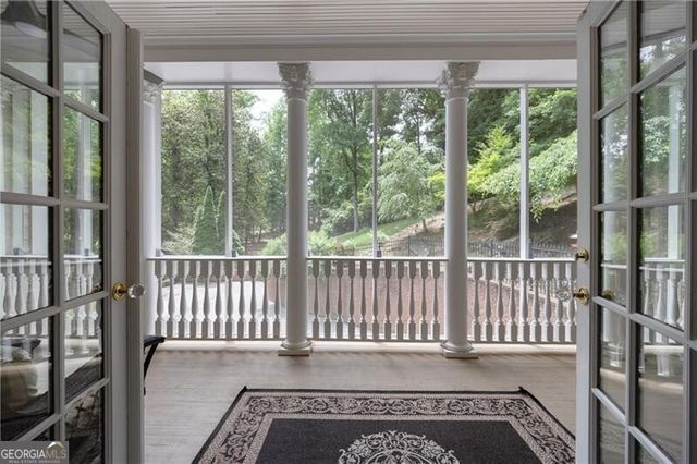 510 Londonberry Road, Atlanta, GA 30327