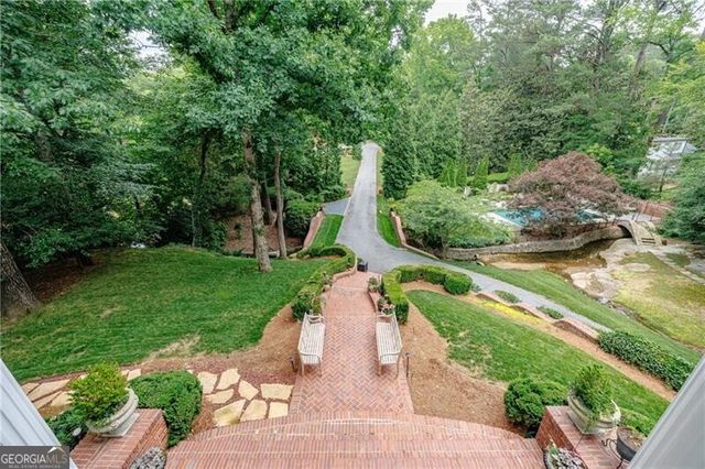 510 Londonberry Road, Atlanta, GA 30327