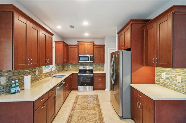 2979 Rosebrook Drive, Decatur, GA 30033