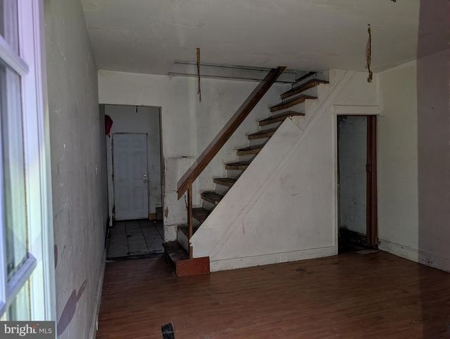 2865 N LEITHGOW ST, Philadelphia, PA 19133