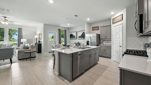 1221 TREEHOUSE Lane, Decatur, TX 76234