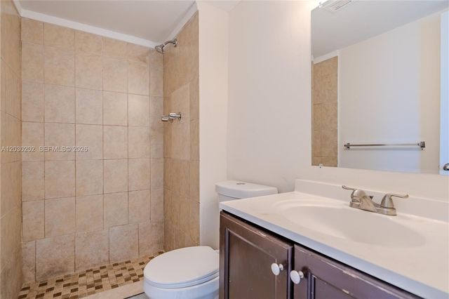 482 NW 165th St Rd A-201, Miami, FL 33169