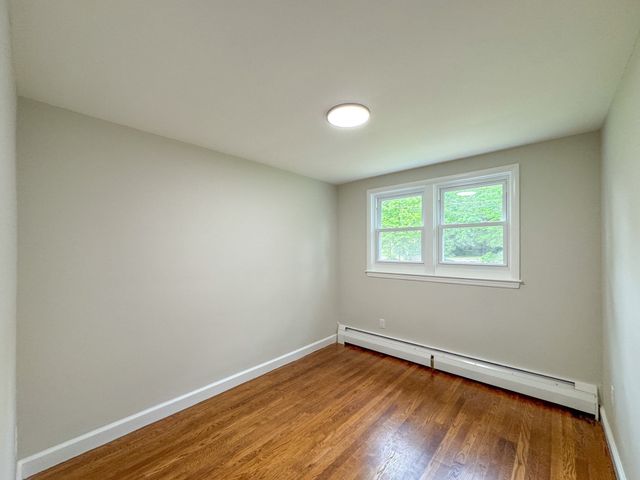 13 Center St, Medway, MA 02053