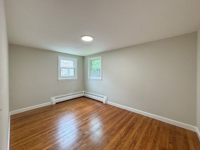 13 Center St, Medway, MA 02053