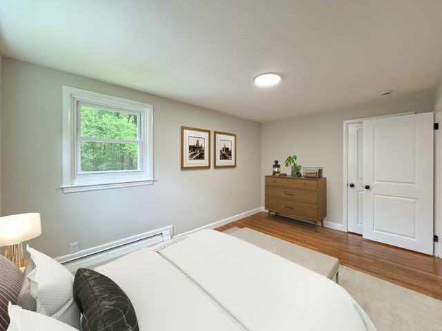 13 Center St, Medway, MA 02053