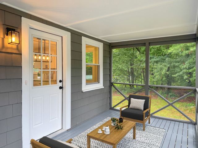 13 Center St, Medway, MA 02053