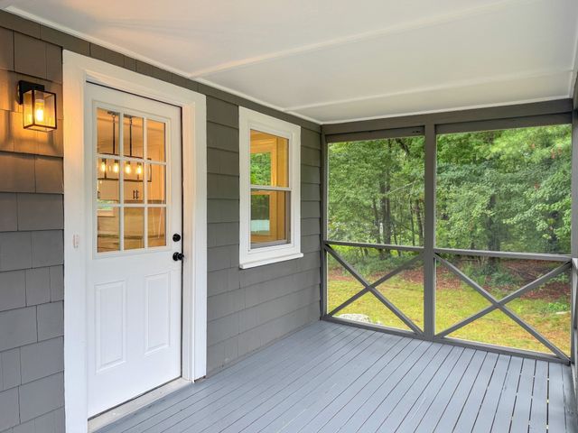 13 Center St, Medway, MA 02053