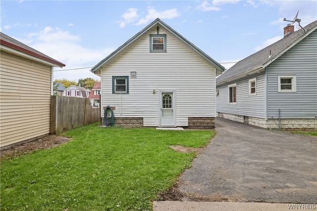 249 77th Street, Niagara Falls, NY 14304