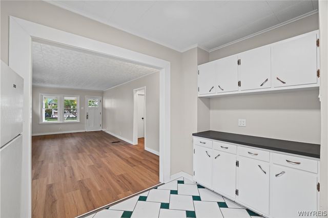 249 77th Street, Niagara Falls, NY 14304