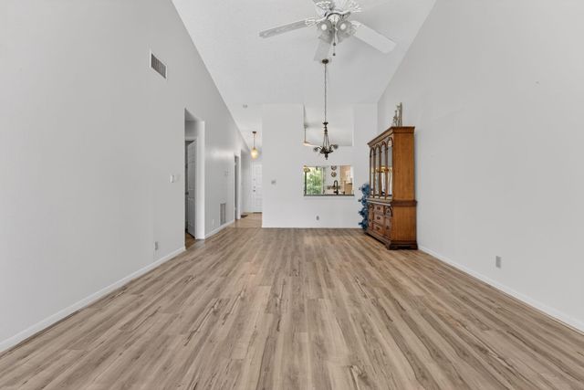 3210 S Carambola Cir Circle S, Coconut Creek, FL 33066