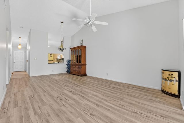 3210 S Carambola Cir Circle S, Coconut Creek, FL 33066