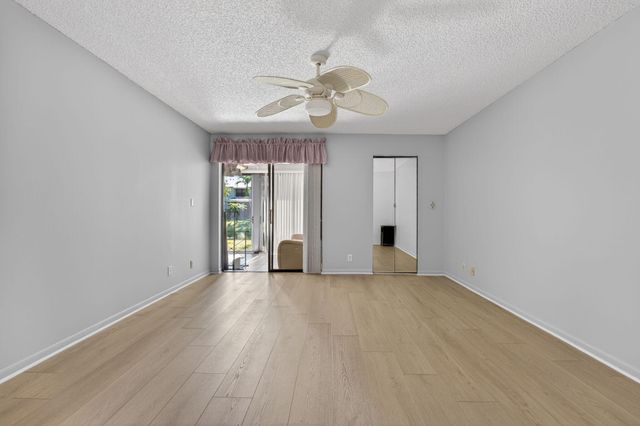 3210 S Carambola Cir Circle S, Coconut Creek, FL 33066