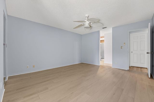 3210 S Carambola Cir Circle S, Coconut Creek, FL 33066
