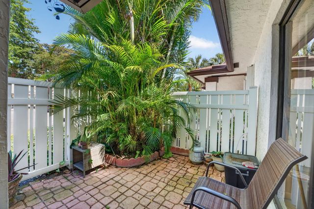 3210 S Carambola Cir Circle S, Coconut Creek, FL 33066