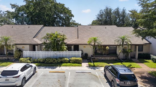 3210 S Carambola Cir Circle S, Coconut Creek, FL 33066
