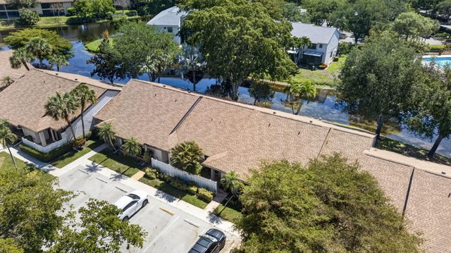 3210 S Carambola Cir Circle S, Coconut Creek, FL 33066