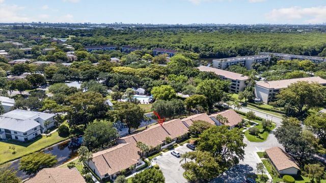 3210 S Carambola Cir Circle S, Coconut Creek, FL 33066