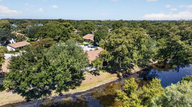 3210 S Carambola Cir Circle S, Coconut Creek, FL 33066