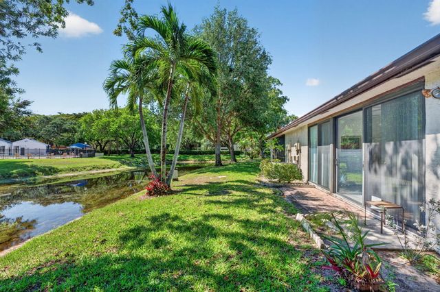 3210 S Carambola Cir Circle S, Coconut Creek, FL 33066