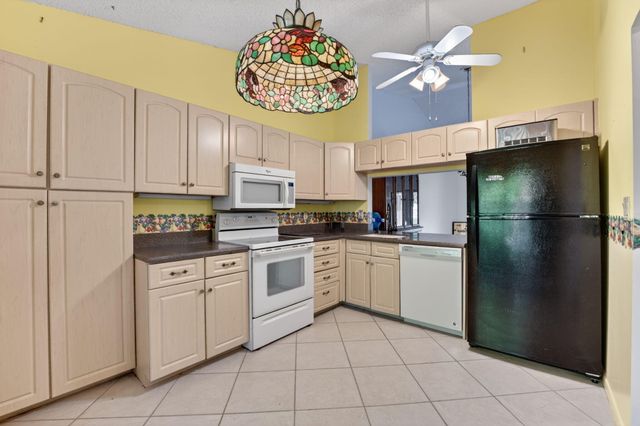 3210 S Carambola Cir Circle S, Coconut Creek, FL 33066