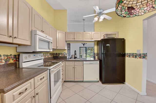 3210 S Carambola Cir Circle S, Coconut Creek, FL 33066