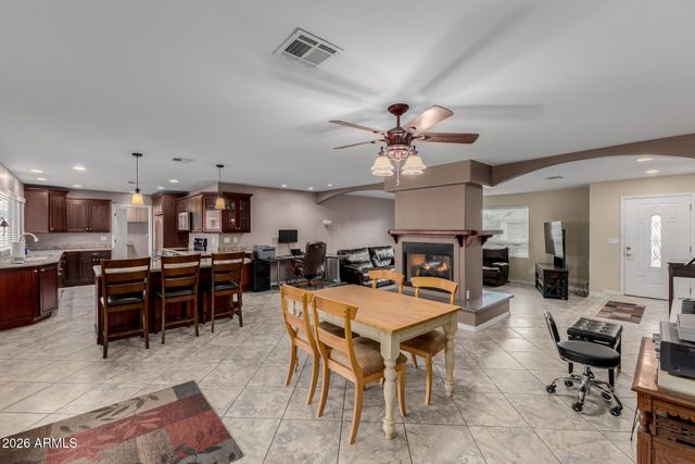 802 W CARIBBEAN Lane, Phoenix, AZ 85023