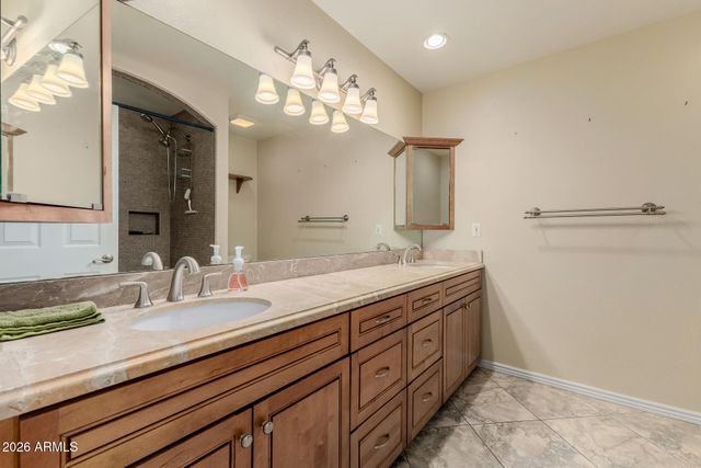 802 W CARIBBEAN Lane, Phoenix, AZ 85023