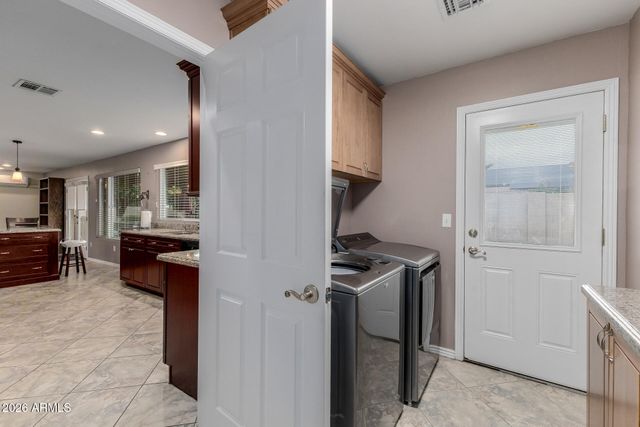 802 W CARIBBEAN Lane, Phoenix, AZ 85023