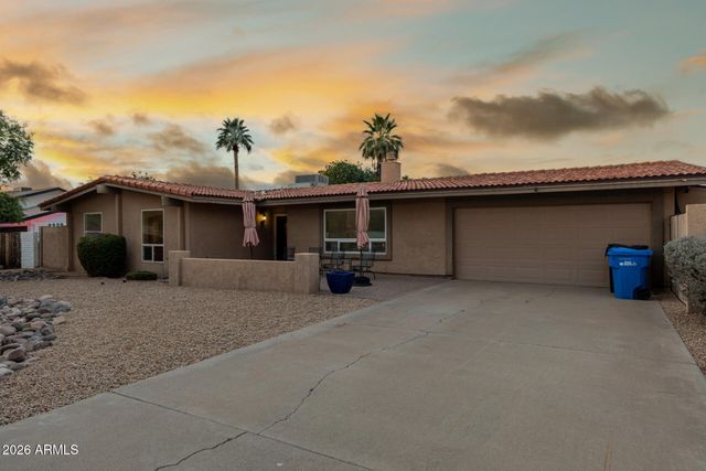 802 W CARIBBEAN Lane, Phoenix, AZ 85023