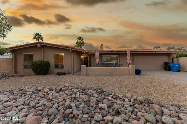802 W CARIBBEAN Lane, Phoenix, AZ 85023