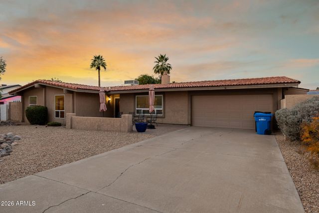 802 W CARIBBEAN Lane, Phoenix, AZ 85023
