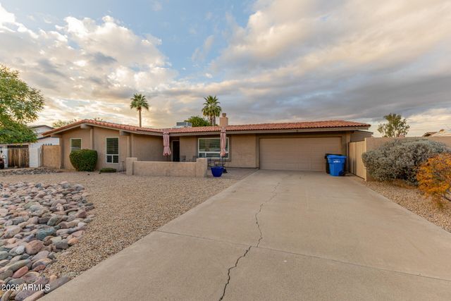 802 W CARIBBEAN Lane, Phoenix, AZ 85023
