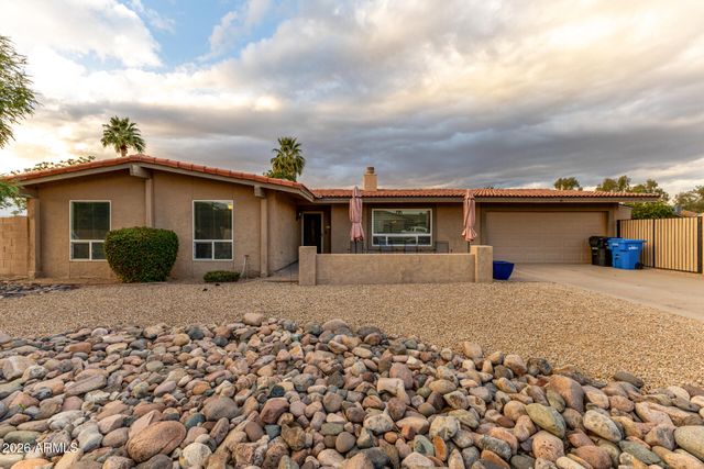 802 W CARIBBEAN Lane, Phoenix, AZ 85023