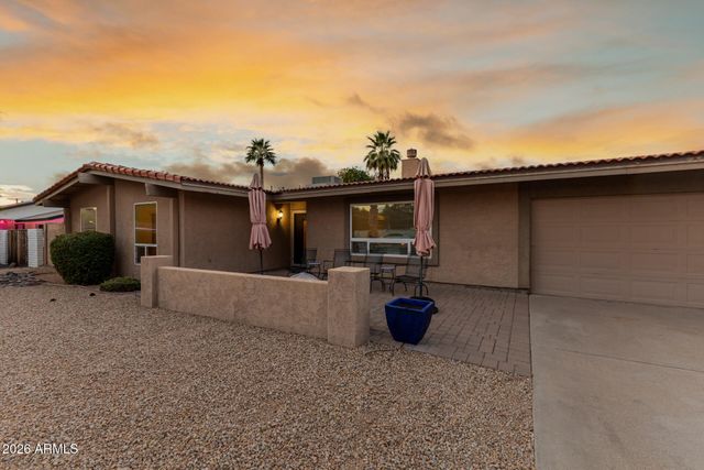 802 W CARIBBEAN Lane, Phoenix, AZ 85023