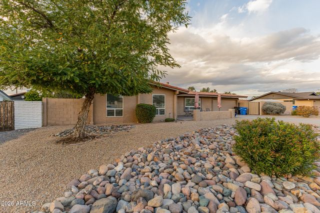 802 W CARIBBEAN Lane, Phoenix, AZ 85023
