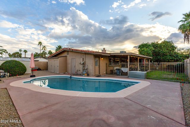 802 W CARIBBEAN Lane, Phoenix, AZ 85023