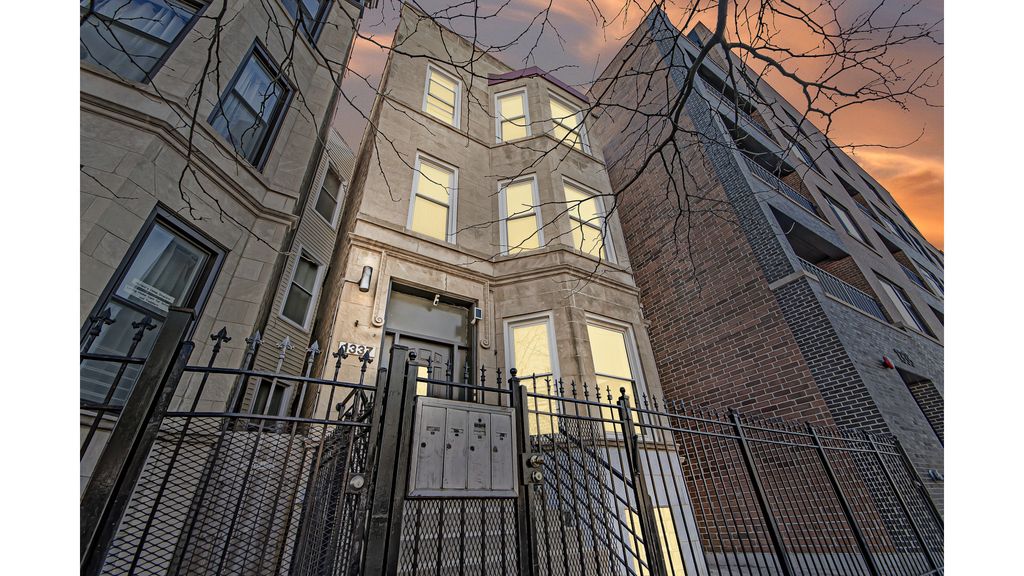 1337 N Western Avenue 3, Chicago, IL 60622