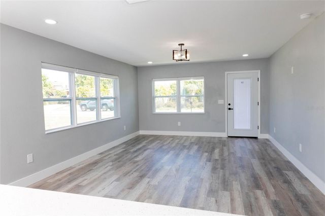 2710 W CYPRESS STREET, Tampa, FL 33609