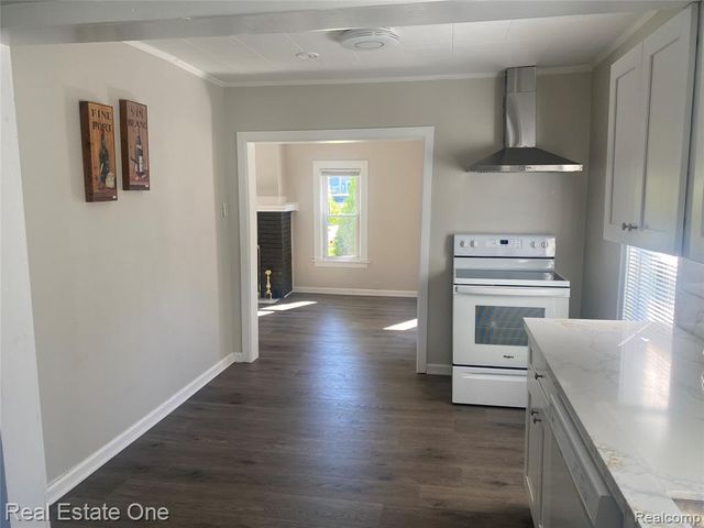 16228 Kirkshire Avenue, Beverly Hills, MI 48025