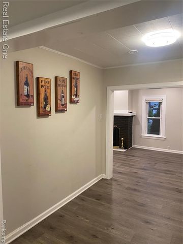 16228 Kirkshire Avenue, Beverly Hills, MI 48025