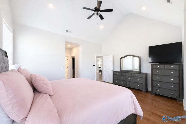 200 Midvale Circle, Harvest, AL 35749