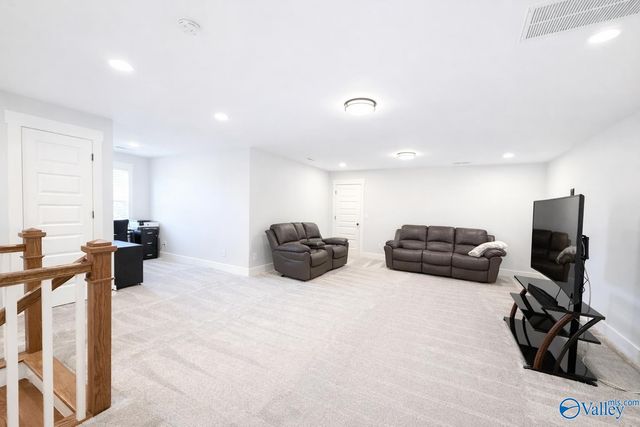 200 Midvale Circle, Harvest, AL 35749