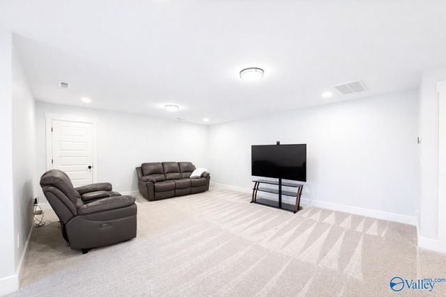 200 Midvale Circle, Harvest, AL 35749