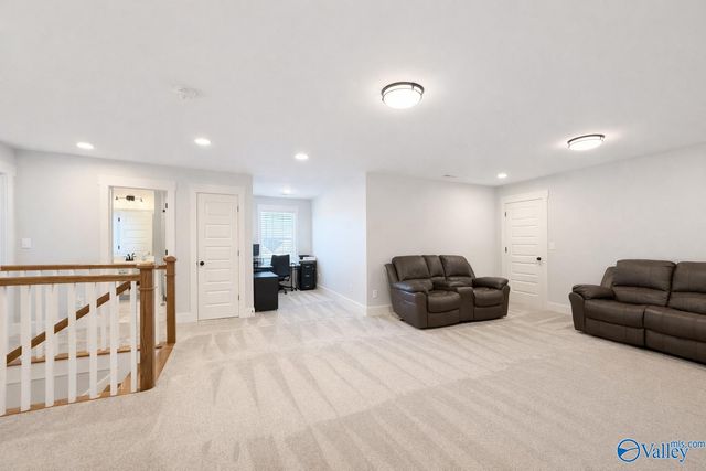 200 Midvale Circle, Harvest, AL 35749