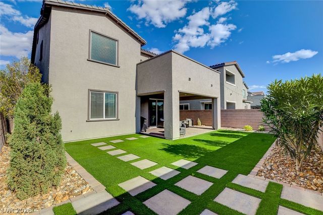 7069 Range Valley Street, North Las Vegas, NV 89084